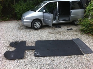 Removable floor in Synergie MPV